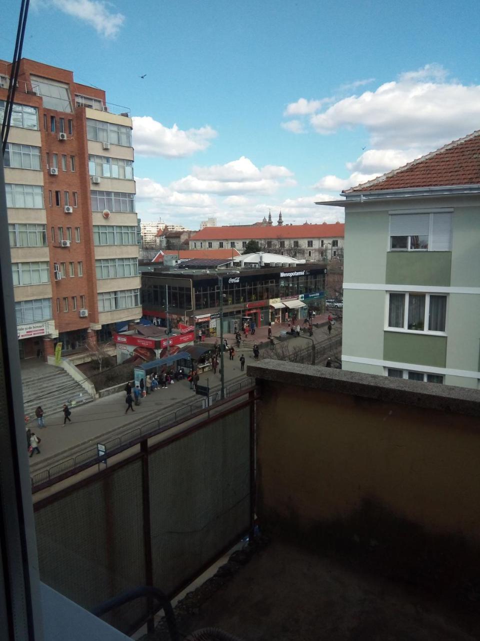 Central Apartment 2 Timisoara Luaran gambar